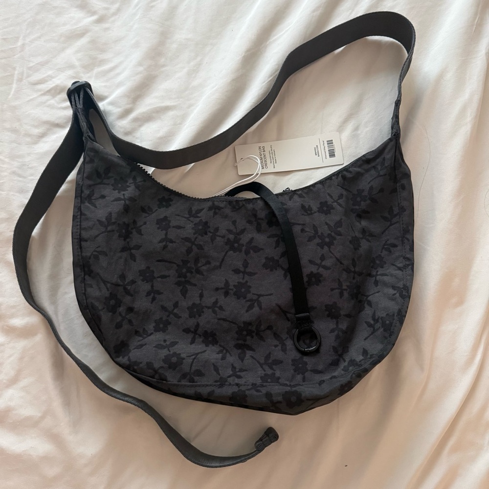 BAGGU Black Floral Shoulder Bag